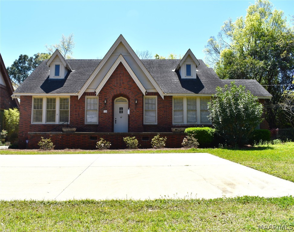 728 E Fairview Avenue Montgomery Home Listings - Sandra Nickel, REALTORS Real Estate